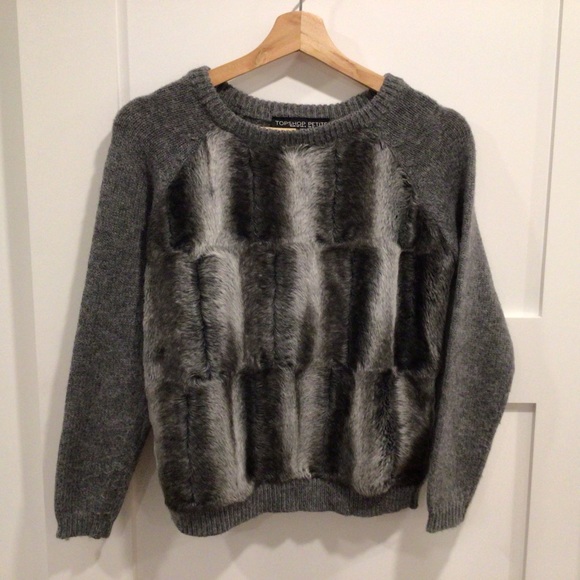 Topshop petite grey crew neck sweater with faux fur. Size US 2. - Picture 1 of 7